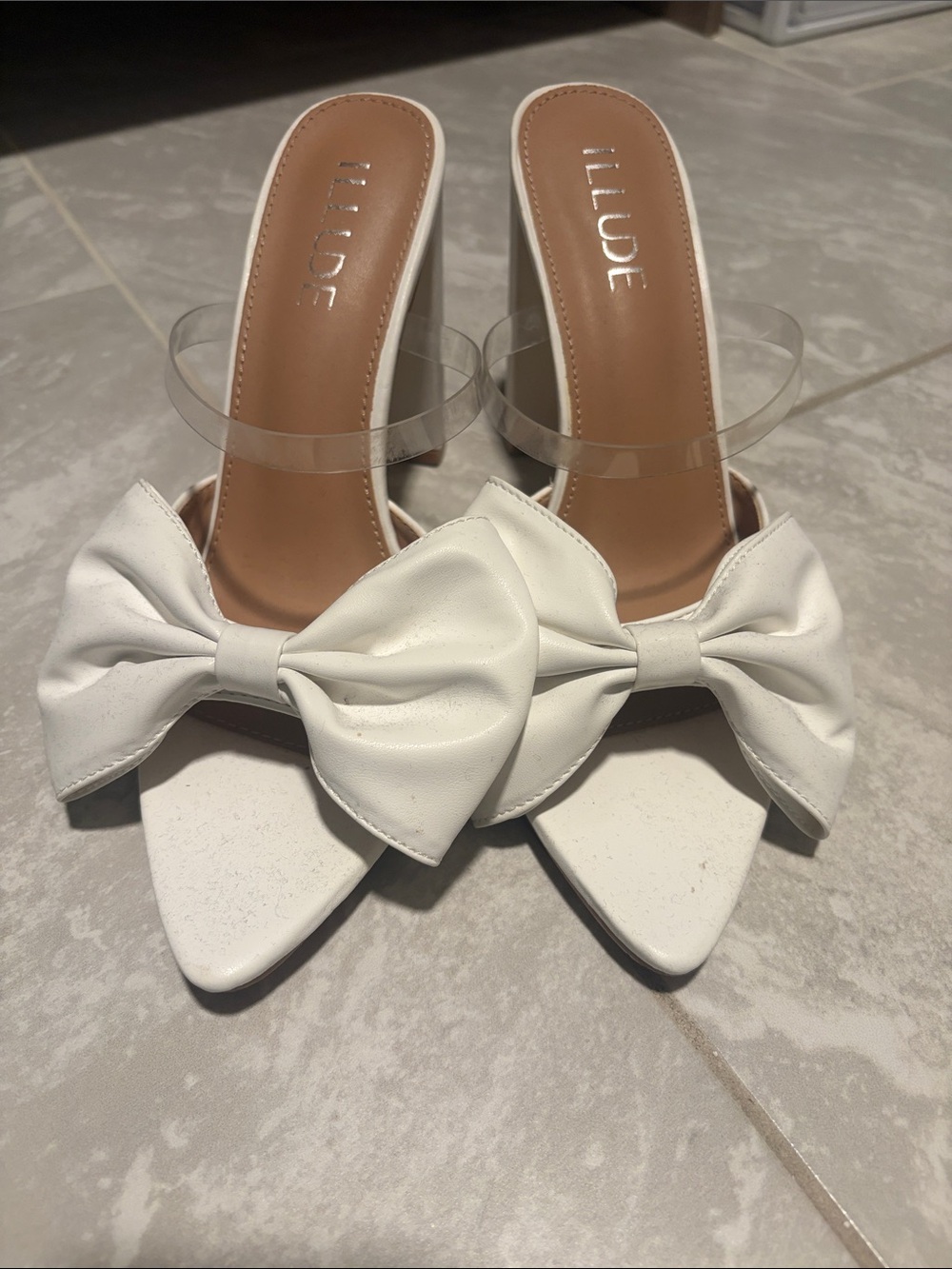 Illude White Bow Pointed Toe Heeled Mules